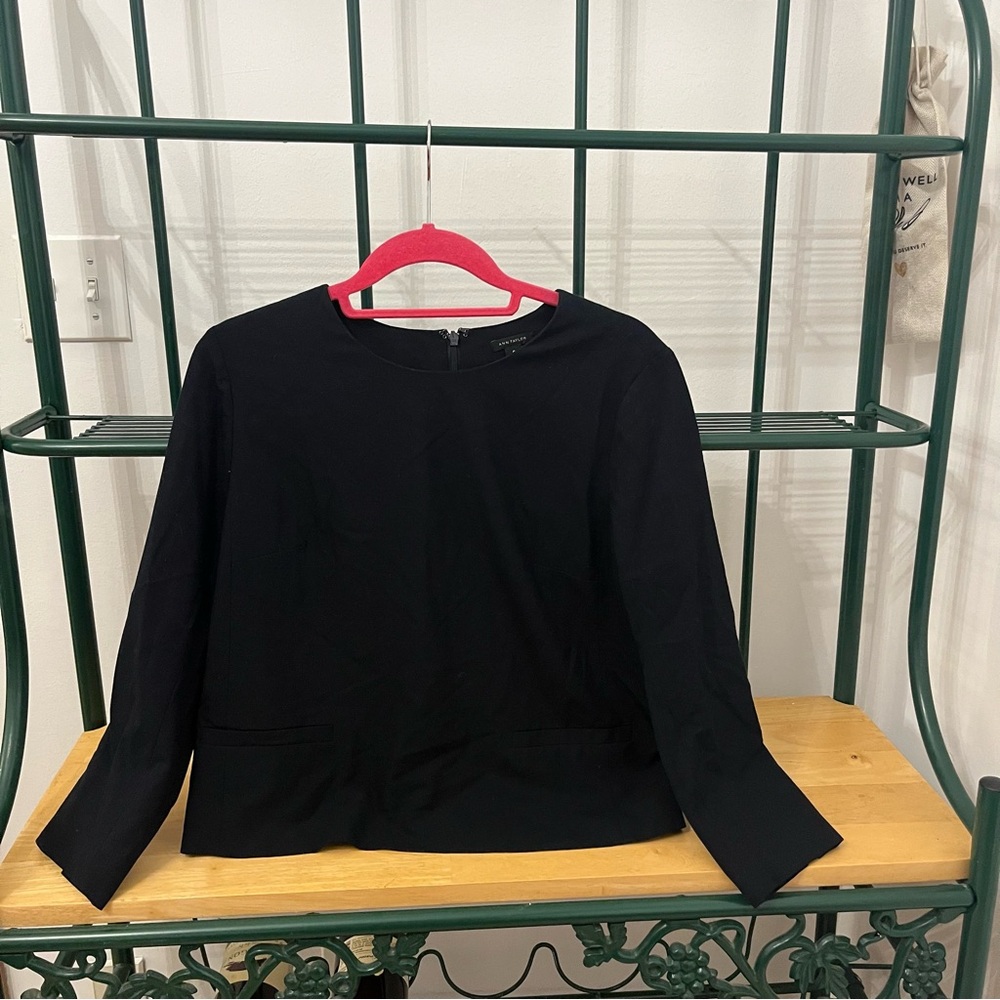 Ann Taylor black work top three quarter sleeve structured fit size 4